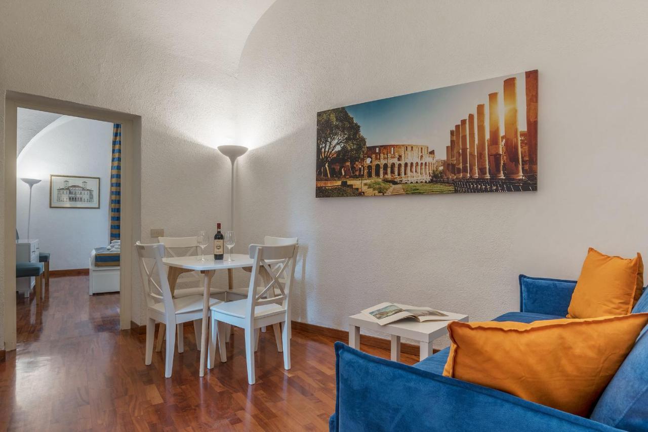 Cs Piazza Venezia Apartment Рим Экстерьер фото