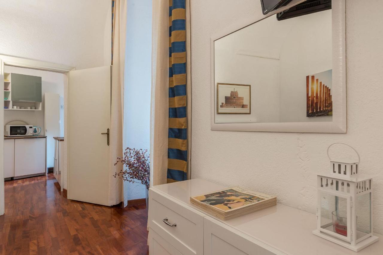 Cs Piazza Venezia Apartment Рим Экстерьер фото